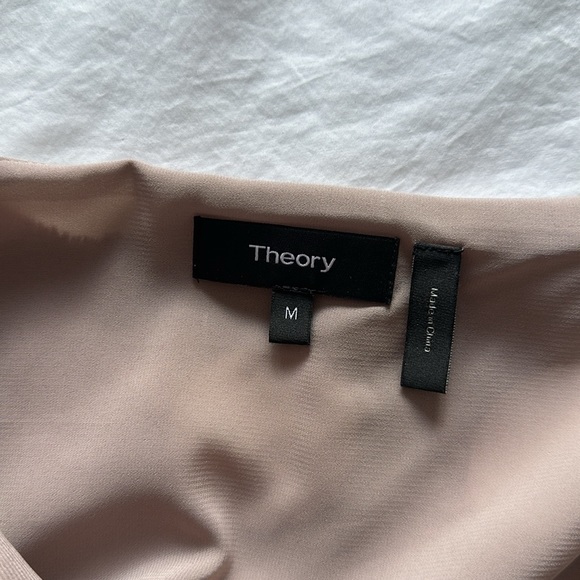 Theory Clean Tank in Mushroom Multi, Size M - Picture 5 of 6